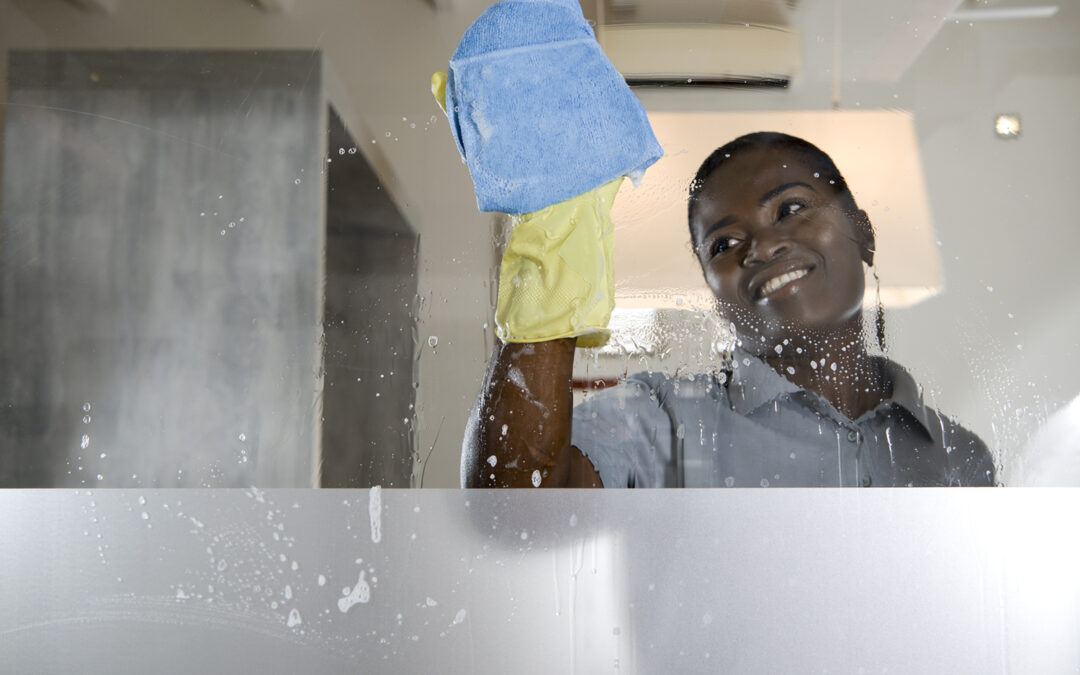 7 aandachtspunten bij het inhuren van een schoonmaakster voor uw huis